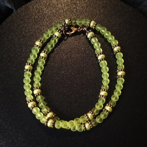 Wrap Bracelet! Dainty Slim + Feminine! Green Glass Beads + Faux Pearls + Copper - Picture 3 of 6